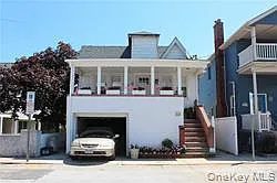 24 Oswego Ave #UPPER