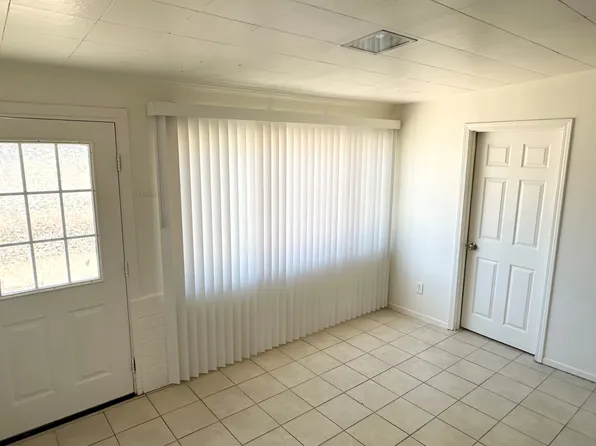 55636 Santa Fe Trl #1, Yucca Valley, CA 92284
