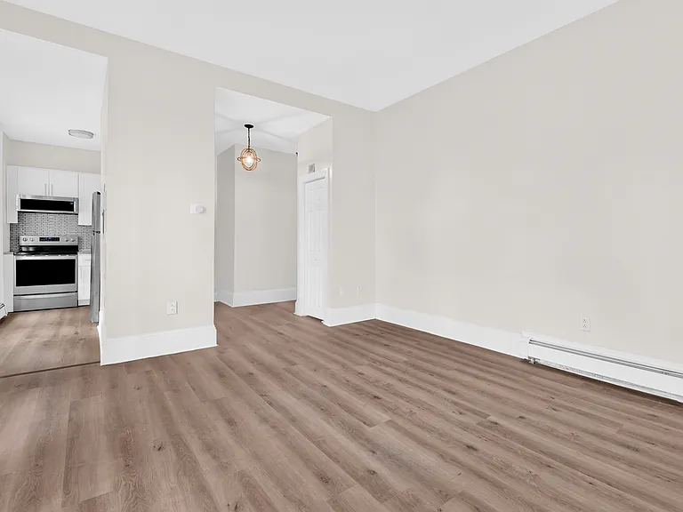 173 Congdon St — Photo 5