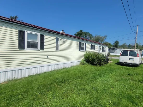 15 Upham Place, Claremont, NH 03743