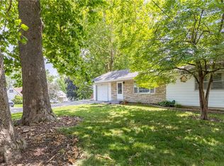 4702 SW 6th St, Des moines, IA 50315
