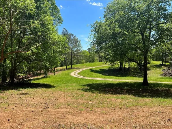 1015 Bartow St, Waleska, GA 30183