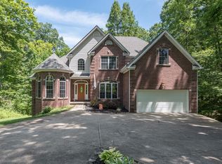 140 Drake Ln, Georgetown, KY 40324