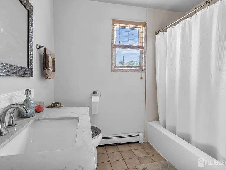 12 Jacobson St — Photo 13