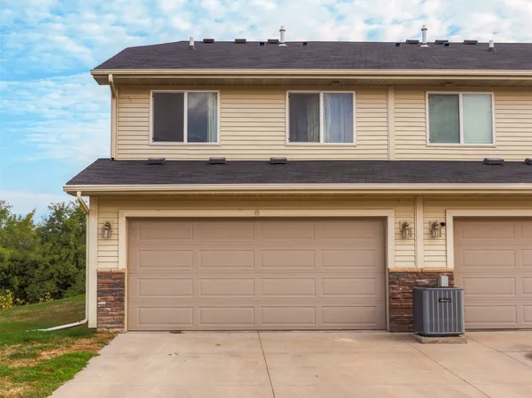 1401 N 6th St #8, Indianola, IA 50125