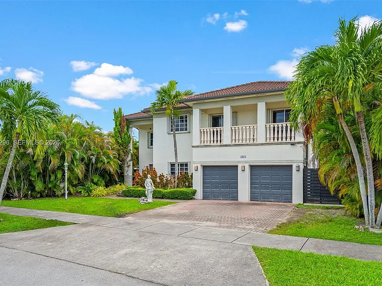 3654 SW 150th Ct — Photo 2