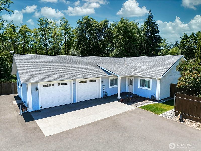 3rd image of 724 Juniper Street