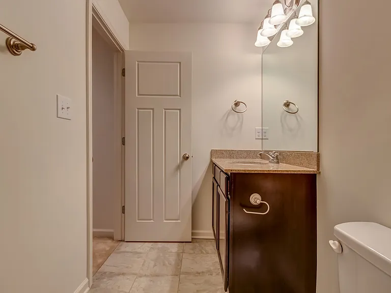 The Townhomes at Glasford Square — Photo 27