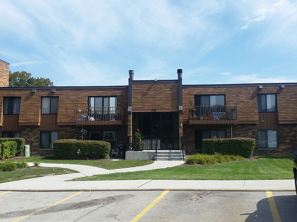 1st image of 711 Tipperary Ct APT 2C