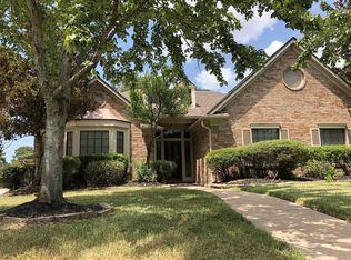 16010 Rainbow Lake Rd, Houston, TX 77095