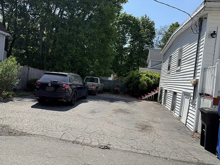 36-38 Marble St #36 — Photo 2