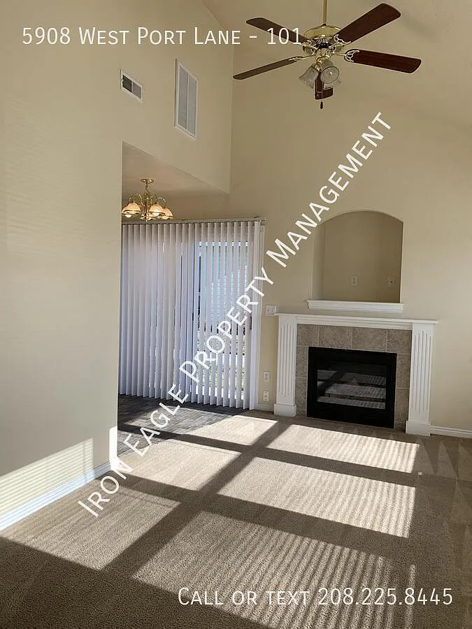 2 bed, 2.0 bath, 977 sqft, $1,425 — Photo 2