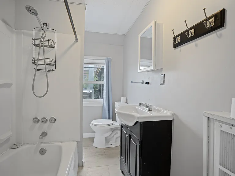 235 Monmouth St #2 — Photo 5