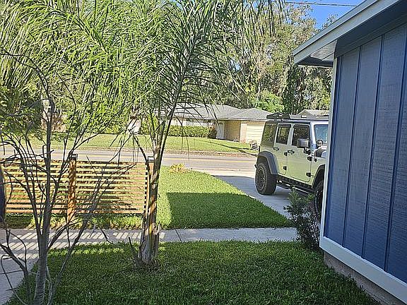 5th image of 627 10th St