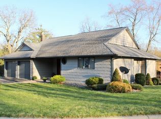 1064 Crestview Cir, Baraboo, WI 53913