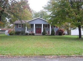 4554 Deopham Green Dr, Austintown, OH