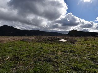 19099 Burkland Rd, Mount Vernon, WA 98274