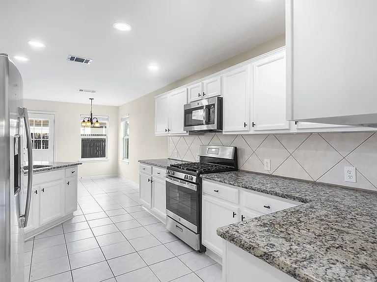 3928 Bonnie Ln — Photo 15