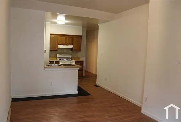 2430 N 30th St #2 — Photo 1