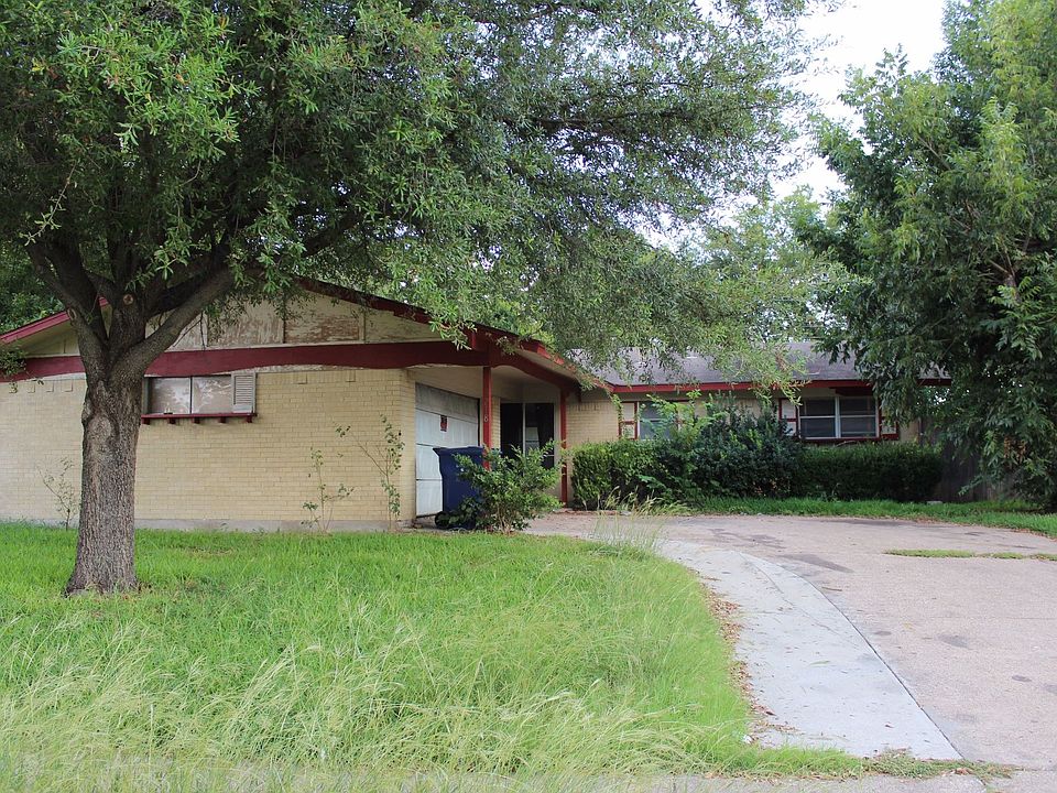 1st image of 3218 Centennial Dr