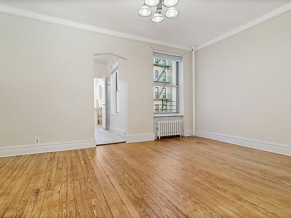 4th image of 414 E 117th St #1