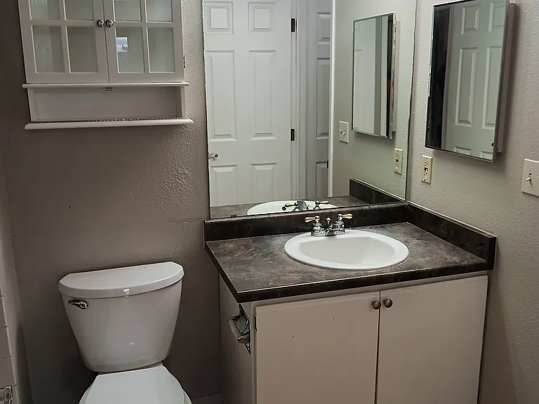 2575 S Syracuse Way — Photo 12