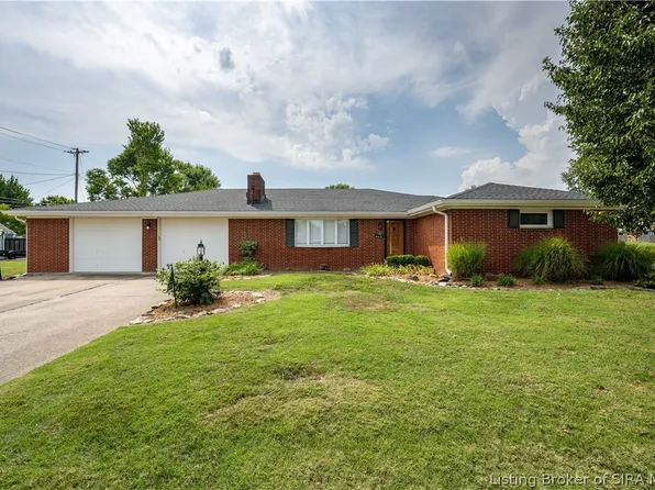 499 Allhands Avenue, Sellersburg, IN 47172