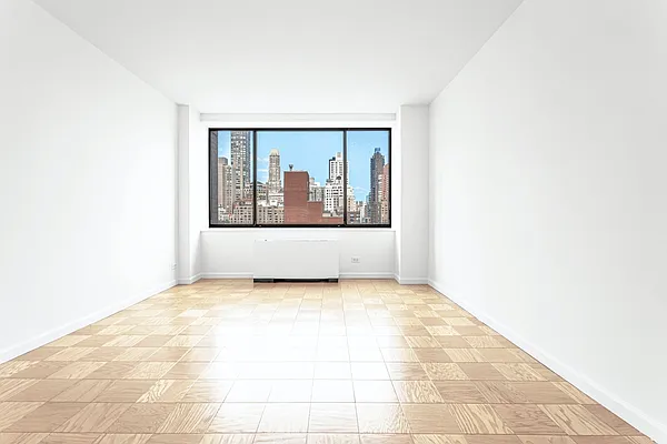 Rented by Olnick Organization | media 7