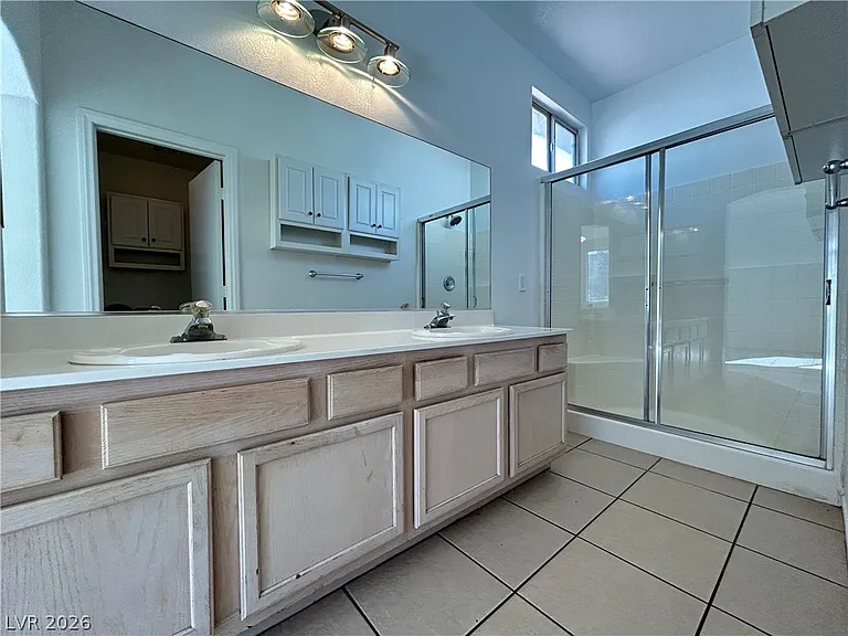 2685 Park Creek Ln — Photo 8