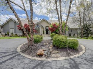 3805 W 123rd St, Leawood, KS 66209