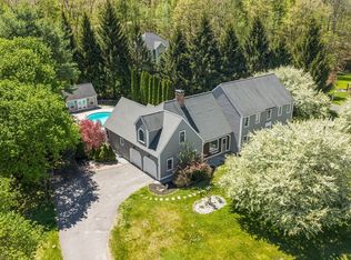 4 Ridge Rd, Pepperell, MA 01463