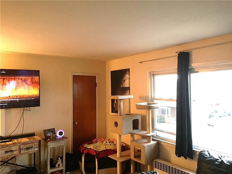 2nd image of 138 Winham Ave