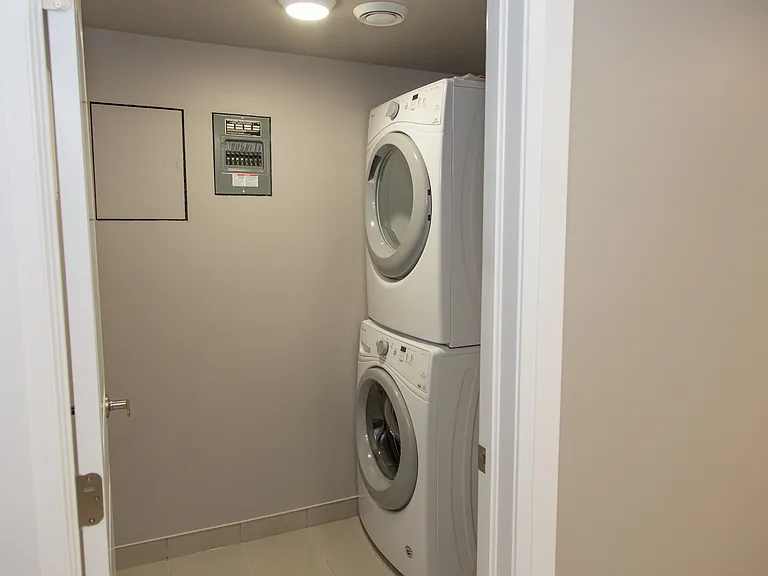 1717 Lansing Ave #42 — Photo 5