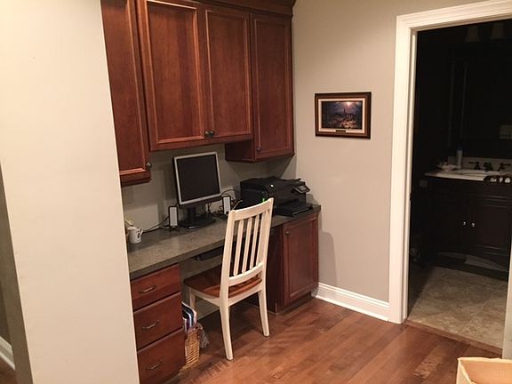 Computer Desk
						:
						Custom built-in off the great room.