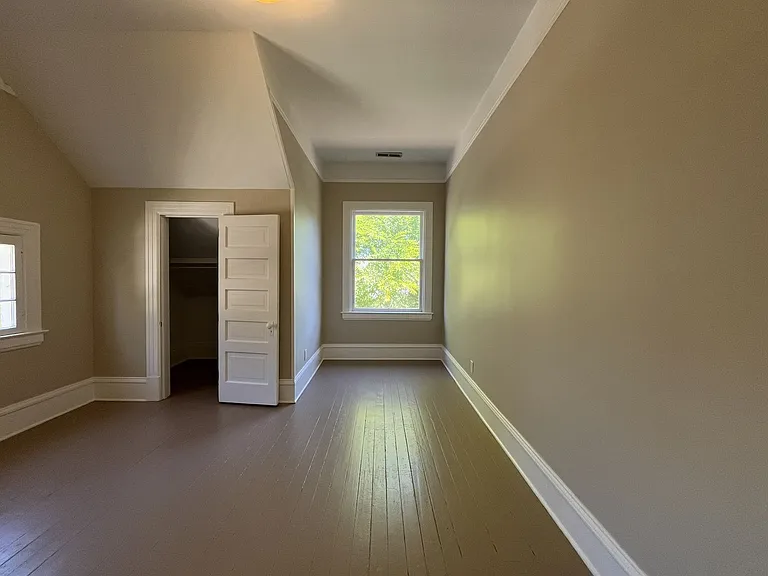 2850 NE Davis St — Photo 43