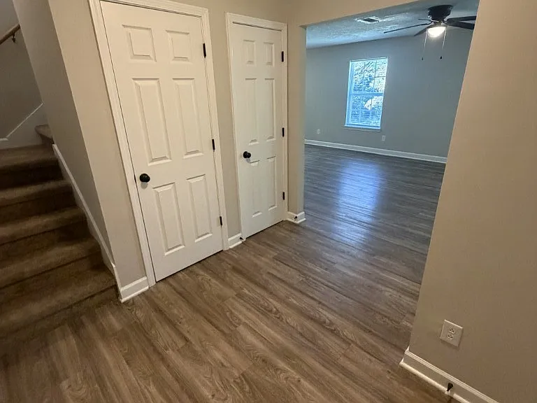 268 Indian Park Dr — Photo 2