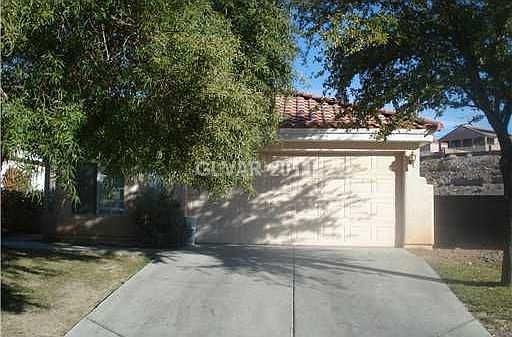 1st image of 812 Binbrook Dr