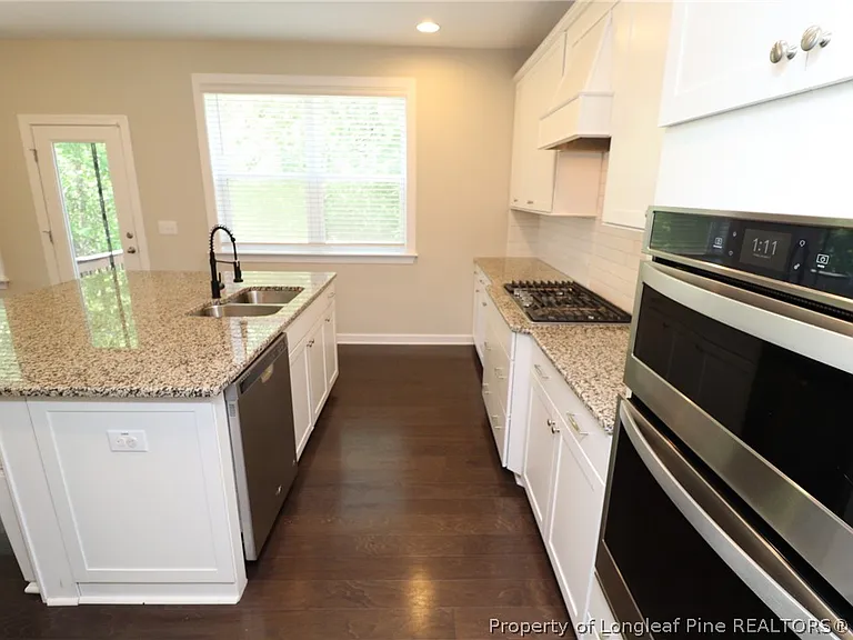 240 Mystwood Hollow Cir — Photo 10