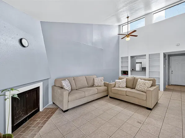 10075 Westpark Dr APT 73, Houston, TX 77042