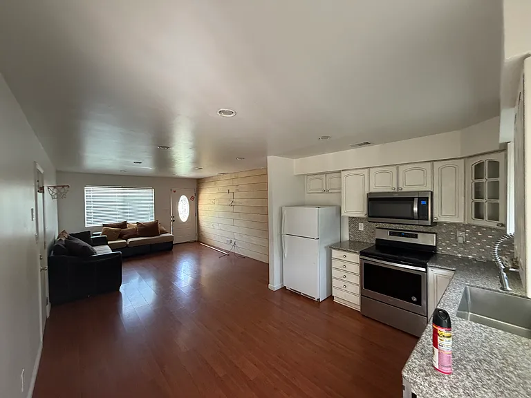 7813 Dominion Way — Photo 4