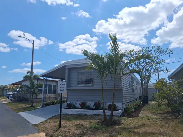 7403 46th Ave. N. #Lot 52, Saint Petersburg, FL 33709