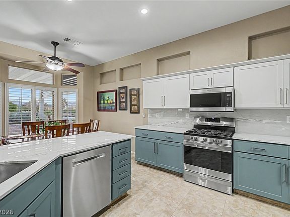 4th image of 9904 Villa Ridge Dr
