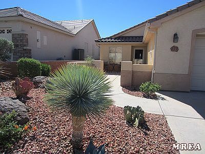 Walk Way to Courtyard and Entry