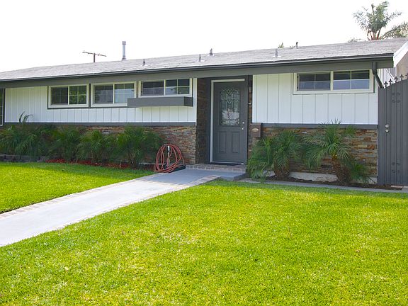 3rd image of 10831 1st Ave