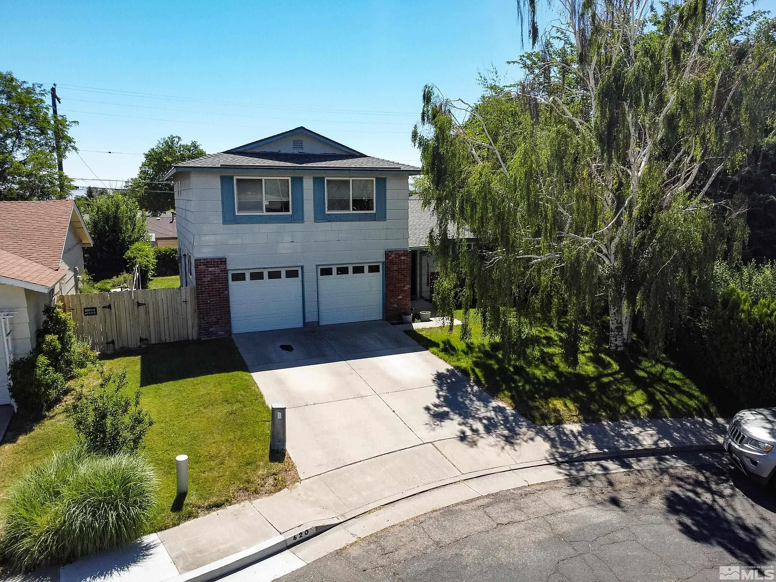 620 Nancy Cir photo 1