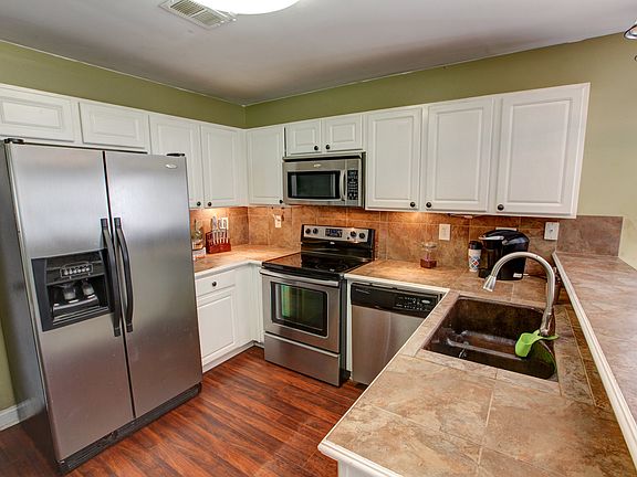 3rd image of 2659 Amber Crest Dr