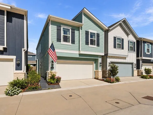 639 Salt Marsh Trl, Kemah, TX 77565