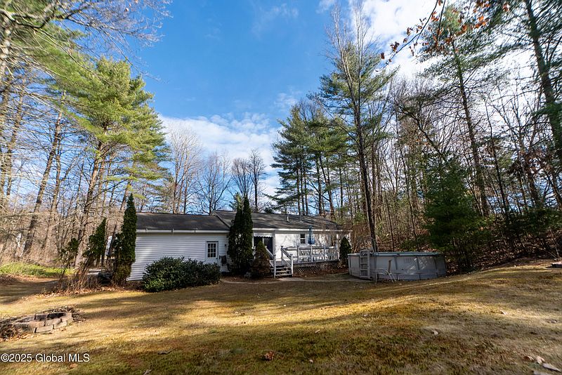 3rd image of 18 Castlewood Drive