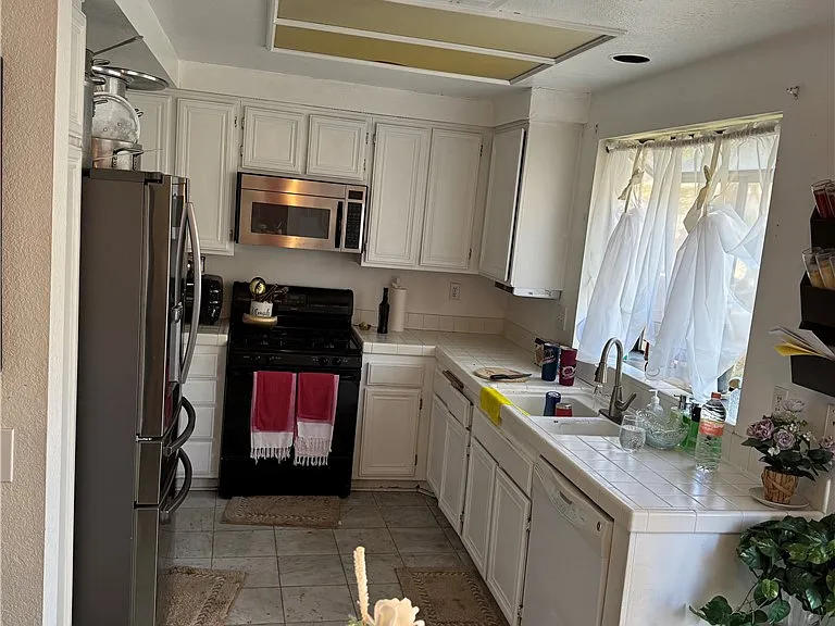 10405 Crossing Green Cir — Photo 4