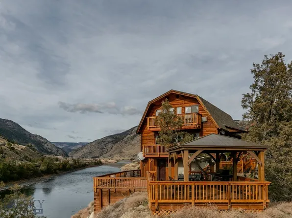 1099 Us Highway 89 S, Gardiner, MT 59030